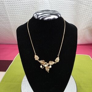 Van Dell 12K GF Pearl Leaf Necklace
